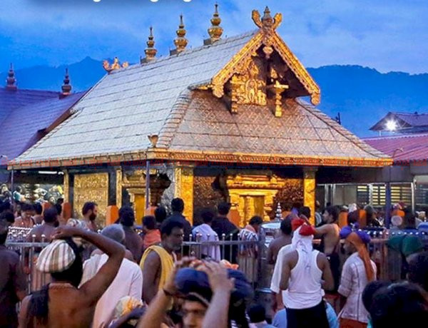 ശബരിമലയിൽ സുരക്ഷ ശക്തം വ്യാപാരികൾക്ക് പോലീസ് പാസ് പമ്പയിൽ വസ്ത്രം ഉപേക്ഷിക്കുന്നത് തടയും