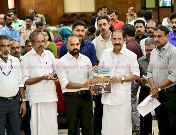 ജൽജീവൻ മിഷൻ പദ്ധതികൾ വേഗത്തിലാക്കണം മന്ത്രി സണ്ണി ജോസഫ്