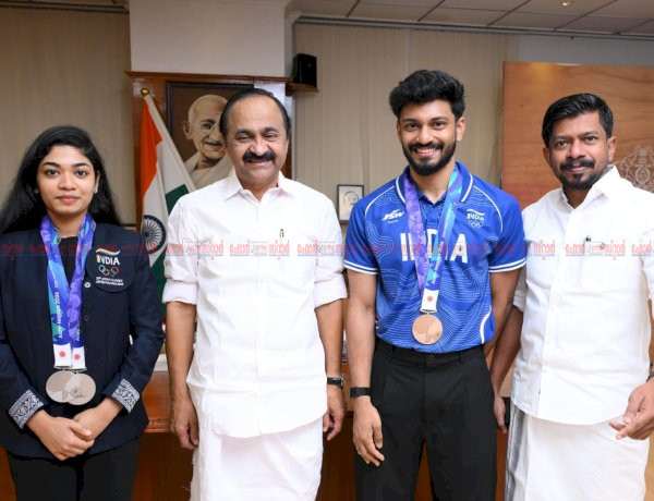 ഐച്ചി നഗോയ ഏഷ്യൻ ഗെയിംസ് മെഡൽ ജേതാക്കൾ മുഖ്യമന്ത്രി വി.ഡി. സതീശനുമായി കൂടിക്കാഴ്ച നടത്തി