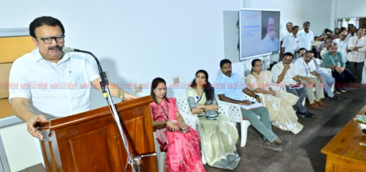 പരിയാരത്ത് ജീവനക്കാർക്ക് റീഓപ്ഷൻ സൗജന്യ മരുന്നും തസ്തിക പരിഷ്കരണവും ഉറപ്പെന്ന് മന്ത്രി കെ. മുരളീധരൻ