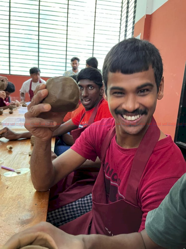 സ്വാതന്ത്ര്യദിന വീഡിയോ വൈറലായി 10 വർഷത്തിന് ശേഷം ഝാർഖണ്ഡ് സ്വദേശി യസിൻ ഷെയ്ഖ് ജന്മനാട്ടിലേക്ക്