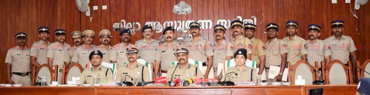 കോയമ്പത്തൂർ ലഹരിവേട്ട ഡാൻസാഫ് സംഘത്തിന് എ.ഡി.ജി.പി. പി. വിജയന്റെ അനുമോദനം