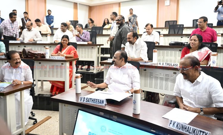 റീഇമാജിനിങ് കേരളം മന്ത്രിസഭയുടെ നേതൃത്വ ശില്പശാലയ്ക്ക് ഐ.ഐ.എം കോഴിക്കോട് തുടക്കമായി