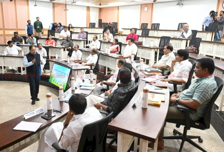 റീഇമാജിനിങ് കേരളം മന്ത്രിസഭയുടെ നേതൃത്വ ശില്പശാലയ്ക്ക് ഐ.ഐ.എം കോഴിക്കോട് തുടക്കമായി