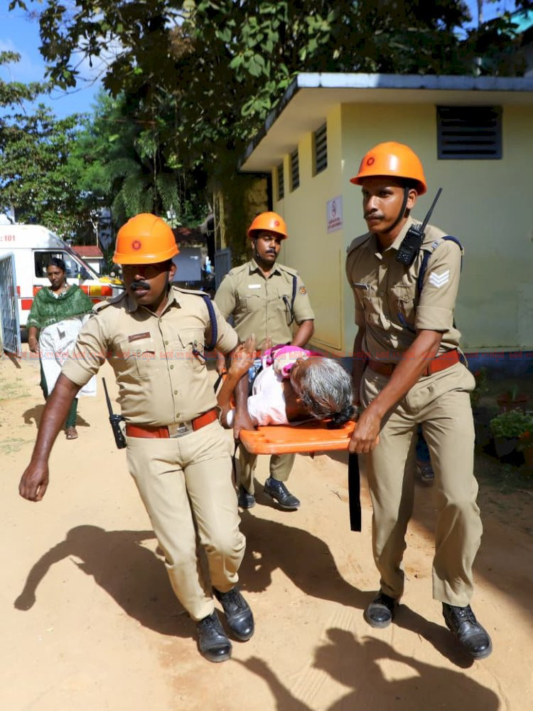 സുനാമി മുന്നറിയിപ്പ് ലഭിച്ചാൽ എന്തുചെയ്യണം? : കരുംകുളത്ത് അടിയന്തര മോക്ഡ്രിൽ സംഘടിപ്പിച്ചു