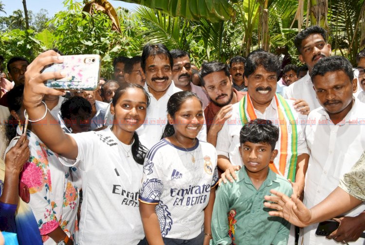 ആദിത്യൻ പുതുതലമുറയുടെ പാഠപുസ്തകം കുഞ്ഞുകർഷകന്റെ വീടിന് തറക്കല്ലിട്ടു കെ.സി. വേണുഗോപാൽ