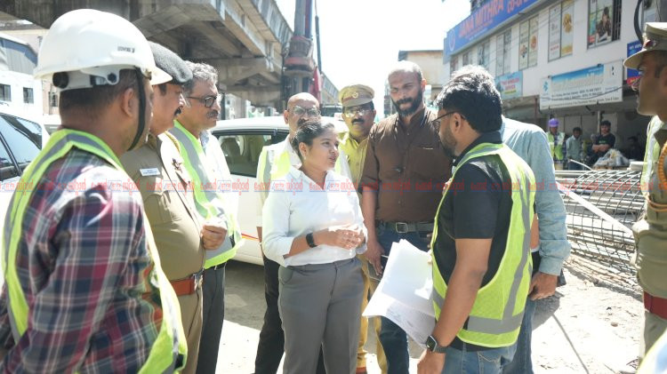 മെട്രോ രണ്ടാംഘട്ടം വൈകരുത് നിർമ്മാണം വേഗത്തിലാക്കാനും ഗതാഗതക്കുരുക്ക് പരിഹരിക്കാനും അടിയന്തര നിർദ്ദേശം ജി. പ്രിയങ്ക