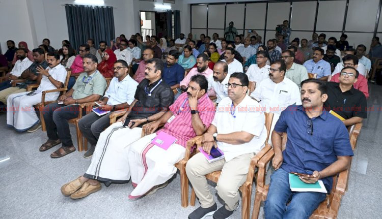 സ്കൂൾ ഉച്ചഭക്ഷണം പ്ലസ് ടു വരെയാക്കാൻ നീക്കം പ്രാതലും നൽകുമെന്ന് വിദ്യാഭ്യാസ മന്ത്രി എൻ. ഷംസുദ്ദീൻ