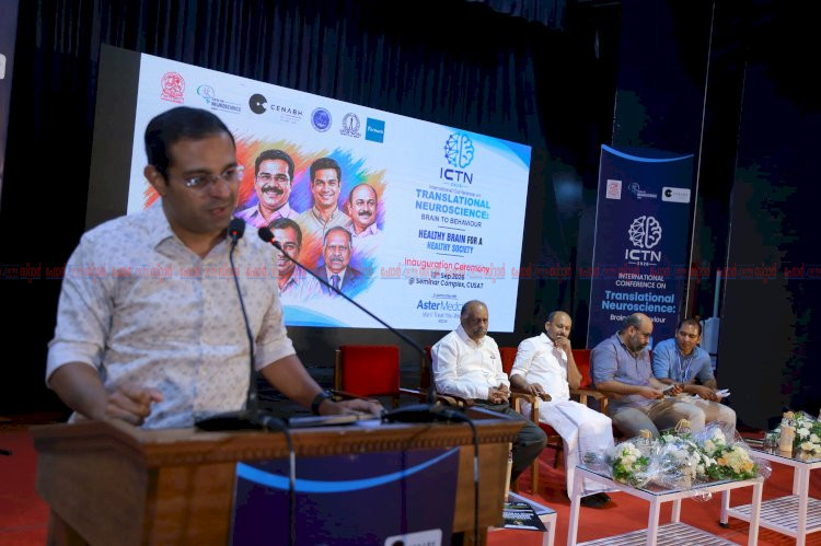മനുഷ്യന്റെ തലച്ചോറാണ് ലോകത്തിലെ ഏറ്റവും വലിയ ഒറിജിനൽ കമ്പ്യൂട്ടർ മന്ത്രി റോജി എം ജോൺ