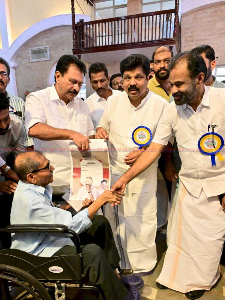 നിശ്ചയിച്ചതിലും ഇരട്ടിയിലേറെ പട്ടയങ്ങള്‍ വിതരണം ചെയ്യാനായി മന്ത്രി എ പി അനില്‍കുമാർ