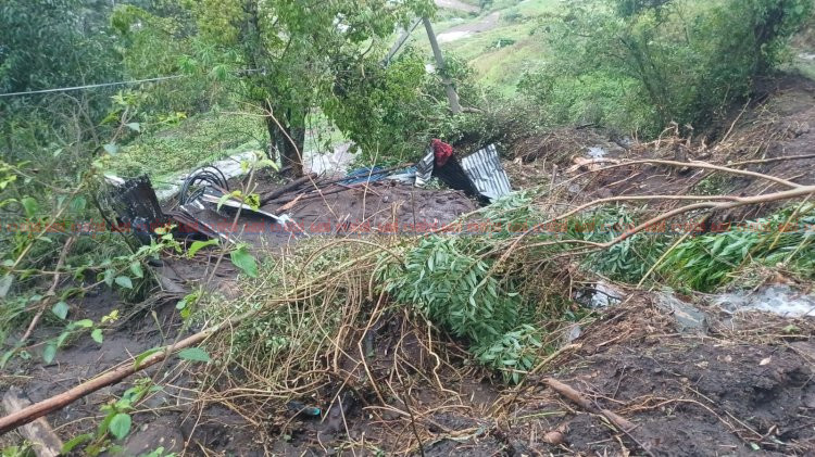 വട്ടവട കൊട്ടാക്കൊമ്പൂരിൽ മണ്ണിടിച്ചിൽ 2 മരണം കുടുംബങ്ങൾക്ക് ധനസഹായം ഉറപ്പാക്കുമെന്ന് മന്ത്രി അനൂപ് ജേക്കബ്