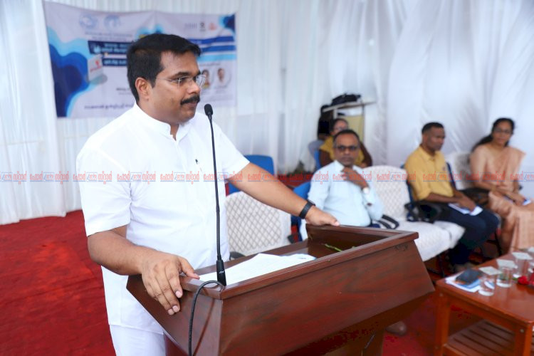 മറ്റ് ഭാഷകൾ പോലെ ആംഗ്യഭാഷയും പ്രധാനം മന്ത്രി വി.ഇ അബ്ദുൽ ഗഫൂർ