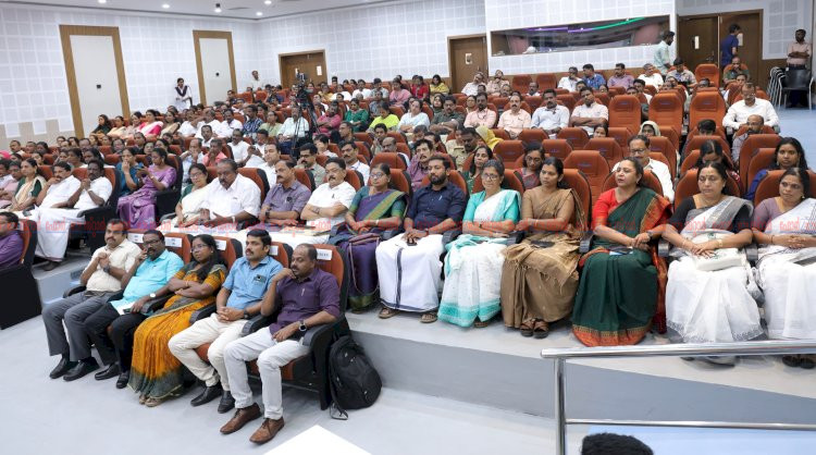 ജനകീയ പങ്കാളിത്തവും മൂലധന നിക്ഷേപവും വഴി കേരളത്തെ പുതിയ വികസന യുഗത്തിലേക്ക് നയിക്കും മുഖ്യമന്ത്രി വി. ഡി. സതീശൻ
