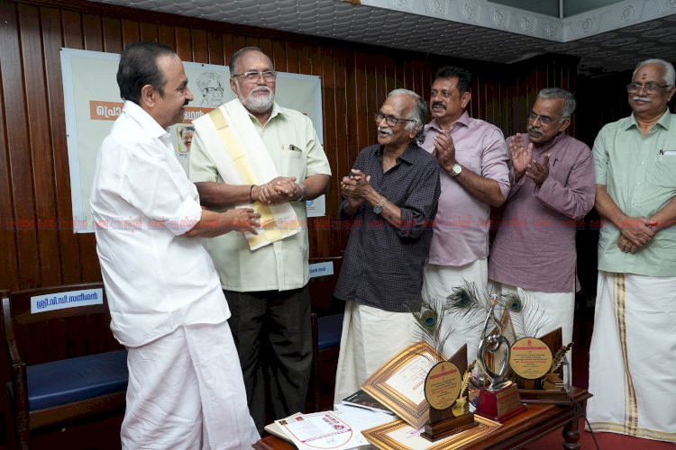 എം.പി. മന്മഥൻ നവോത്ഥാനത്തിന് മുൻനിരയിൽ പോരാടിയ നേതാവ് മുഖ്യമന്ത്രി വി.ഡി. സതീശൻ