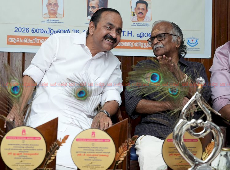 എം.പി. മന്മഥൻ നവോത്ഥാനത്തിന് മുൻനിരയിൽ പോരാടിയ നേതാവ് മുഖ്യമന്ത്രി വി.ഡി. സതീശൻ