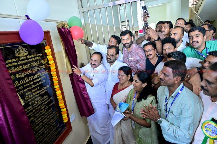 വിദ്യാഭ്യാസ രംഗത്ത് കാലാനുസൃത മാറ്റങ്ങൾ അനിവാര്യം മുഖ്യമന്ത്രി വി.ഡി. സതീശൻ
