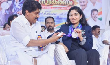 ഏഷ്യൻ ഗെയിംസ് ഇരട്ട തിളക്കത്തിൽ വിദർശ ആവേശത്തോടെ വരവേറ്റ് ജന്മനാട്