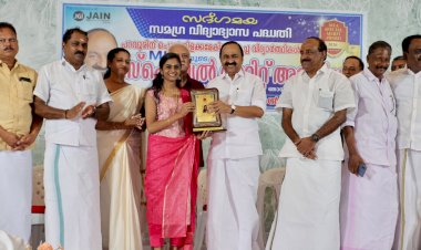പറവൂരിന്റെ അഭിമാന താരങ്ങൾക്ക് പുരസ്കാരങ്ങൾ