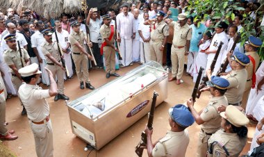 പത്മശ്രീ ചെറുവയല്‍ രാമന് വിട നൽകി നാട് ഔദ്യോഗിക ബഹുമതികളോടെ സംസ്കാരം നടന്നു