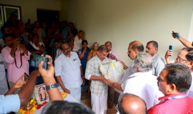 ജപ്പാനില്‍ ട്രെയിനിടിച്ച് മരിച്ച മലയാളി യുവതി ദേവികയുടെ ചിതാഭസ്മം നാട്ടിലെത്തിച്ചു