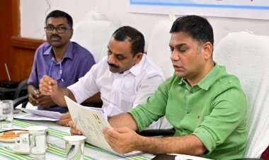 കേന്ദ്രാവിഷ്‌കൃത പദ്ധതികൾ സമയബന്ധിതമായി പൂർത്തിയാക്കണം ഹൈബി ഈഡൻ എം.പി