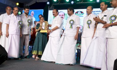 എവിടെയായാലും ജന്മനാടിനെ മറക്കില്ല മരടിലെ ഓർമകൾ പങ്കുവെച്ച് മുഖ്യമന്ത്രി വി.ഡി. സതീശൻ