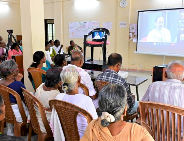 ഹോണർ എ ഹോം പദ്ധതിക്ക് കുന്നുകരയിൽ തുടക്കം വയോജനങ്ങൾക്ക് മികച്ച ചികിത്സയും പരിചരണവും ഉറപ്പാക്കുമെന്ന് മുഖ്യമന്ത്രി