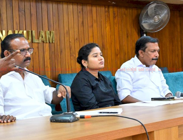 പെരിയാർ വാലി കനാൽ അറ്റകുറ്റപ്പണിക്ക് 10 കോടിയുടെ പദ്ധതി ശുചീകരണം വേഗത്തിലാക്കാൻ തീരുമാനം