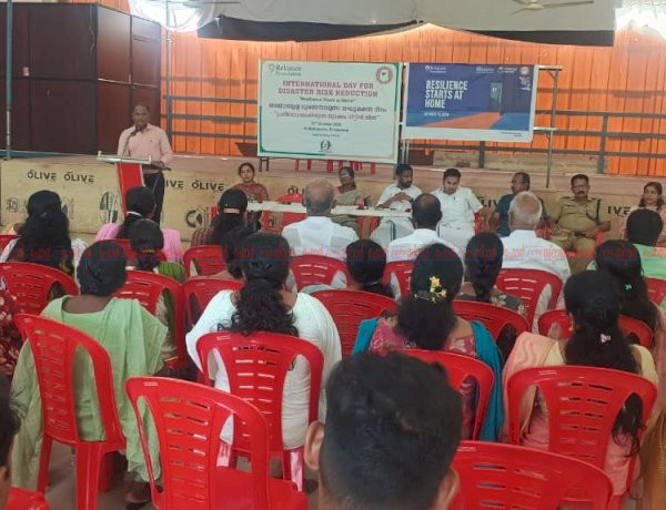 ഉരുൾപൊട്ടലും വെള്ളപ്പൊക്കവും തടയാൻ മുൻകരുതൽ കുട്ടമ്പുഴയിൽ ജനങ്ങൾക്ക് ദുരന്തനിവാരണ പരിശീലനം