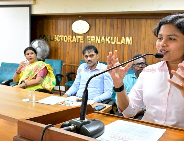അതിഥി വിദ്യാർത്ഥികൾക്കായി സംഘടിപ്പിച്ച മധുബനി ചിത്രകലാ പരിശീലനത്തിന് സമാപനം