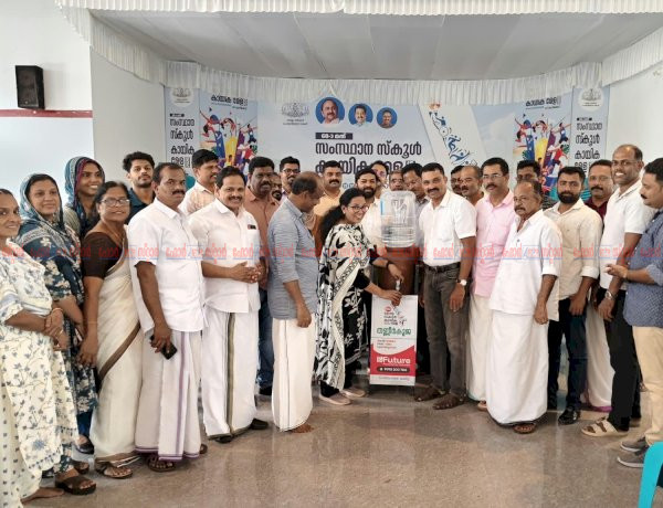 സംസ്ഥാന സ്കൂൾ കായികമേള കുടിവെള്ള വിതരണത്തിനായി തണ്ണീർക്കുടങ്ങൾ സജ്ജമാക്കി വെൽഫെയർ കമ്മിറ്റി
