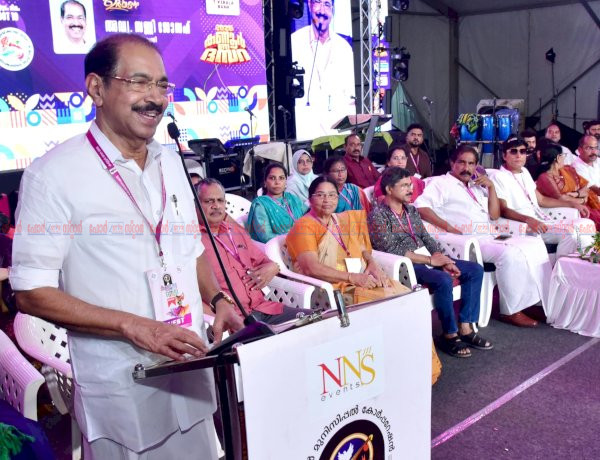 ദസറ കണ്ണൂരിന്റെ യശസ്സുയർത്തുന്ന ആഘോഷമായി മാറി മന്ത്രി സണ്ണി ജോസഫ്