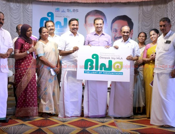 പഠനത്തിൽ കഠിനാധ്വാനം ചെയ്യുന്നവർക്ക് അവസരം എന്നും ഉണ്ടാകും മന്ത്രി റോജി എം. ജോൺ