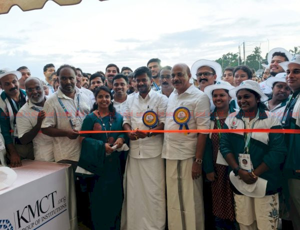 കായികമേളയിൽ പരിക്കുകൾ പേടിക്കേണ്ട താരങ്ങൾക്ക് കരുത്തായി 214 അംഗ സ്പോർട്സ് ആയുർവേദ ടീം