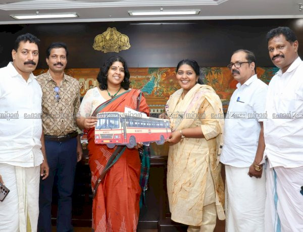 എലത്തൂരിന് ആശ്വാസമായി എം.എൽ.എ ഫണ്ട് രണ്ട് പുതിയ കെ.എസ്.ആർ.ടി.സി ബസ്സുകൾക്ക് വരുന്നു
