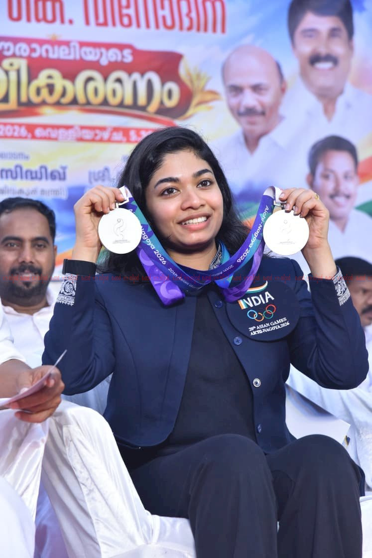 ഏഷ്യൻ ഗെയിംസ് ഇരട്ട തിളക്കത്തിൽ വിദർശ ആവേശത്തോടെ വരവേറ്റ് ജന്മനാട്