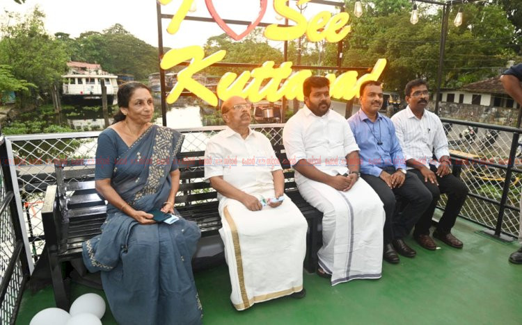 വേമ്പനാട്ട് കായലിൽ അസ്തമയം കാണാം ജലഗതാഗത വകുപ്പിന്റെ സൺസെറ്റ് ക്രൂയിസ് സർവീസ് ആലപ്പുഴയിൽ ആരംഭിച്ചു
