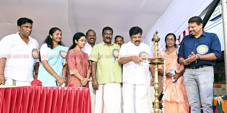 സർക്കാർ ഓഫീസുകൾ പൂർണമായും ജനസൗഹൃദമാകണം മന്ത്രി എ.പി. അനിൽകുമാർ