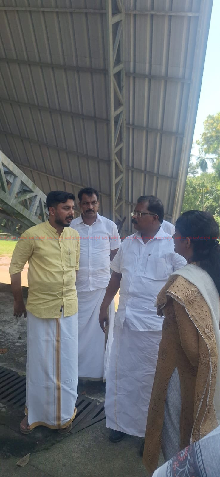 ഓടക്കാലി ഹയർസെക്കൻഡറി സ്കൂൾ ഓഡിറ്റോറിയം പൊളിച്ചുനീക്കും 25,000 രൂപ അനുവദിച്ചു