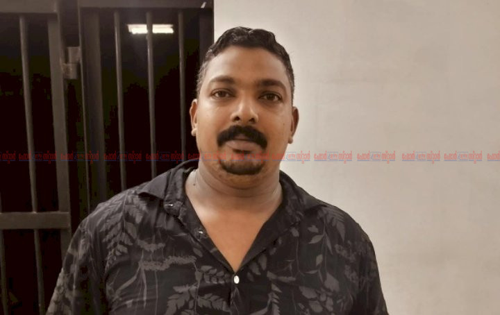 പെരിയാറിൽ നിന്ന് കൊല്ലത്തേക്ക് മണൽക്കടത്ത് പ്രധാന സംഘത്തലവൻ പോലീസിന്റെ പിടിയിൽ