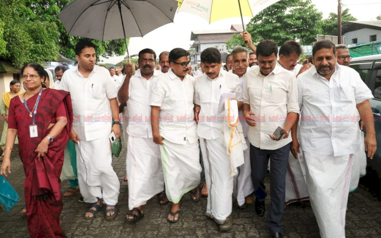 നടുക്കര ജൈവ് യൂണിറ്റിന് പുനർജനനം പൈനാപ്പിൾ കർഷകരുടെ കാത്തിരിപ്പിന് വിരാമം, പ്രഖ്യാപനവുമായി കൃഷിമന്ത്രി ടി. സിദ്ദിഖ്