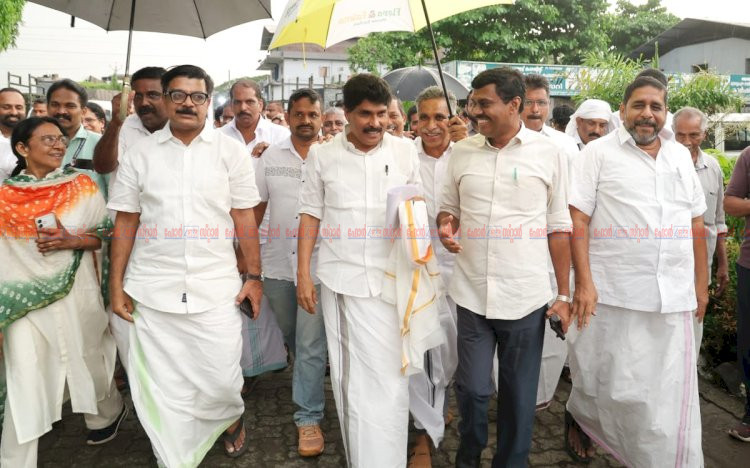 നടുക്കര ജൈവ് യൂണിറ്റിന് പുനർജനനം പൈനാപ്പിൾ കർഷകരുടെ കാത്തിരിപ്പിന് വിരാമം, പ്രഖ്യാപനവുമായി കൃഷിമന്ത്രി ടി. സിദ്ദിഖ്