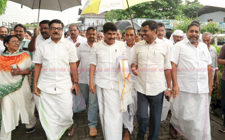 മൂവാറ്റുപുഴ മാർക്കറ്റ് പൂർണ്ണമായും പ്രവർത്തനക്ഷമമാക്കും കൃഷിമന്ത്രി ടി. സിദ്ദിഖ്