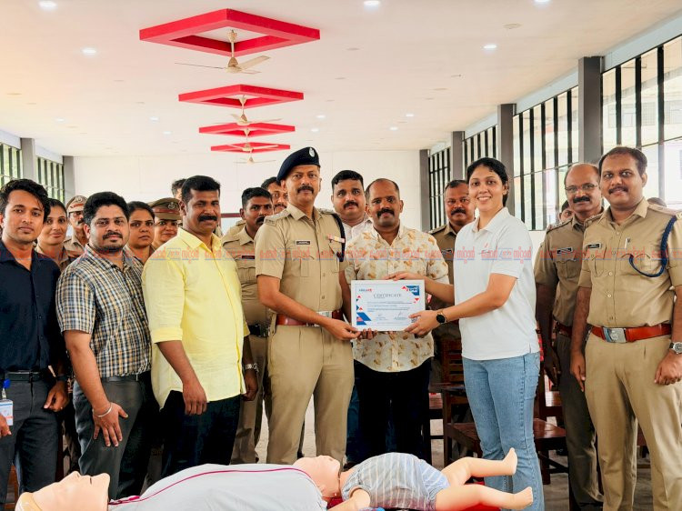 തൊടുപുഴ പോലീസ് ഉദ്യോഗസ്ഥർക്ക് സി.പി.ആർ പരിശീലനവുമായി ബേബി മെമ്മോറിയൽ ഹോസ്പിറ്റൽ