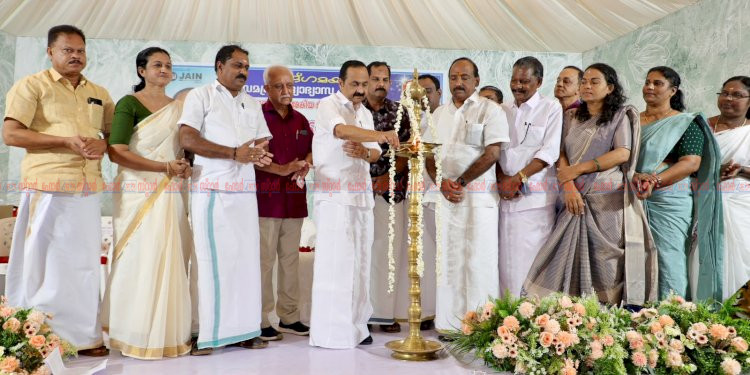 പറവൂരിന്റെ അഭിമാന താരങ്ങൾക്ക് പുരസ്കാരങ്ങൾ