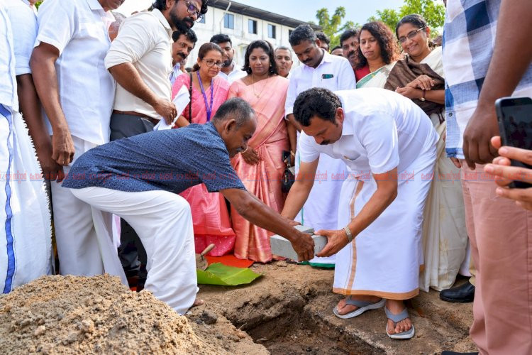 മരുന്നു ക്ഷാമം ഉണ്ടാകാതിരിക്കാൻ റെഡി പർച്ചേസ് നടത്താം മന്ത്രി കെ മുരളീധരൻ