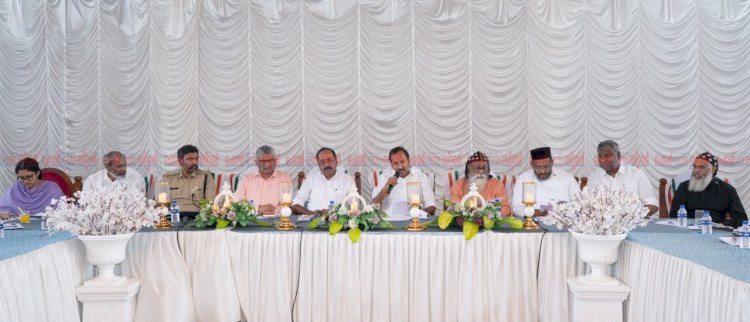 പരുമല പെരുന്നാൾ മുന്നൊരുക്കങ്ങൾ അവലോകനം ചെയ്ത് മന്ത്രി പി.സി. വിഷ്ണുനാഥ്