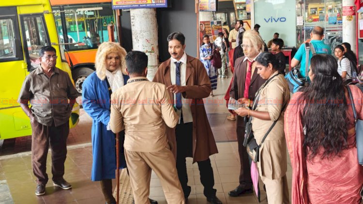 ഐൻസ്റ്റീനും ന്യൂട്ടനും നഗരത്തിലിറങ്ങി ലിറ്റ്‌മസ് 26 പ്രചാരണവുമായി എസ്സെൻസ് ഗ്ലോബൽ