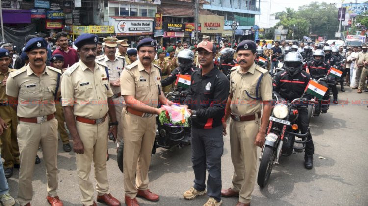 ലഹരിവിമുക്ത ഭാരതം ദേശീയ ബൈക്ക് റാലിയെ ഹൃദയപൂർവ്വം വരേവേറ്റ് മലപ്പുറം