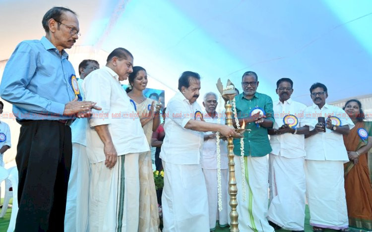 ആലപ്പുഴയിൽ പുതിയ കയർപിരി യൂണിറ്റ് 433 കയർ സംഘങ്ങൾക്ക് 4.6 കോടി നൽകുമെന്ന് മന്ത്രി രമേശ് ചെന്നിത്തല
